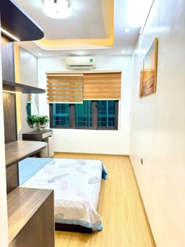 Siêu hiếm, bán nhà 5 tầng phân lô quân đội Nguyễn Ngọc Nại, ô tô tránh đỗ ngày đêm, nhà mới đẹp